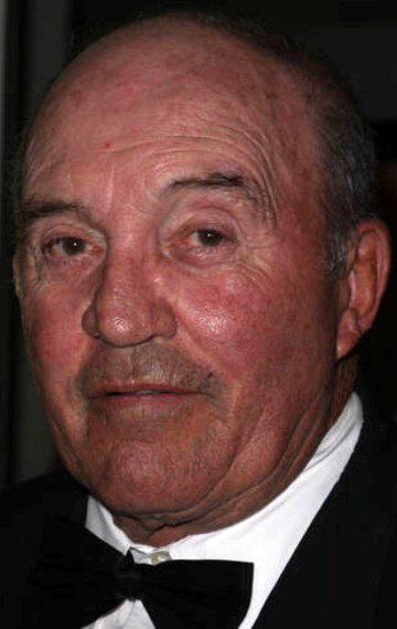 фото Джо Сантос