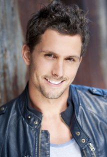 фото James Elliot