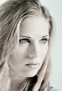 фото Элли Декер