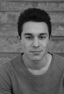 фото Джеймс Конрадо