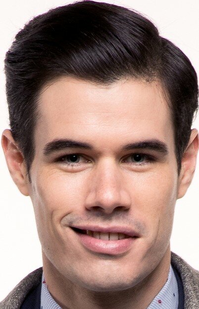 фото Лиам Холл