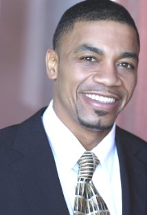 фото Ugeneis Hines