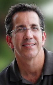 фото Кристофер ДеФариа