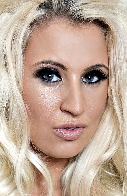 фото Бруклин Блу