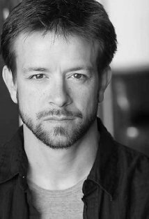 фото Вейн Робертс