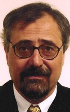 фото Ласло Сореньи