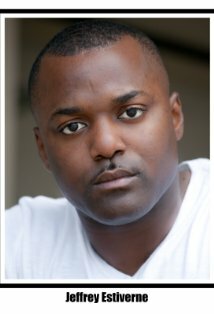 фото Jeffrey Estiverne