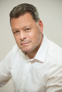 фото Lloyd Morris