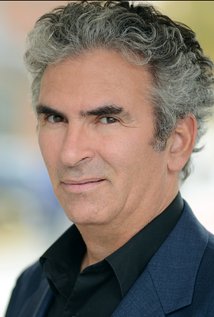 фото Гэбриел Брэндис