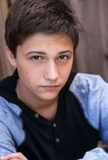 фото Tanner Davis