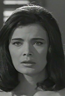 фото Дженни Карези