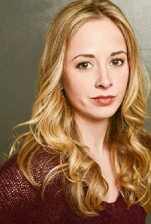 фото Hallie Seline