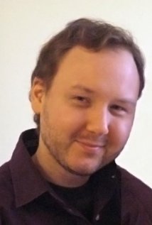 фото Caspar Ryan