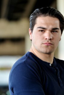 фото Дьюк Дэвис Робертс