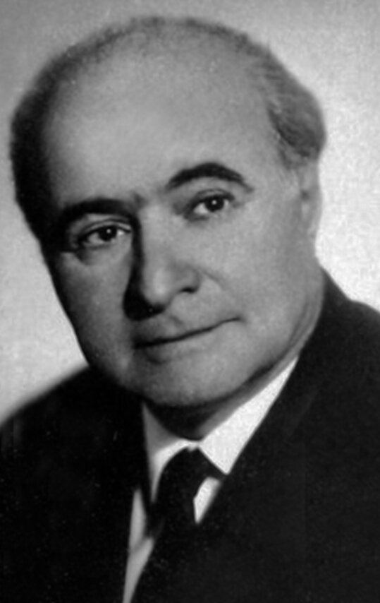 фото Лев Атаманов