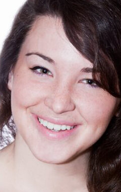 фото Брук Малкинс