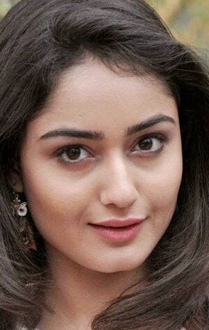 фото Тридха Чадхури