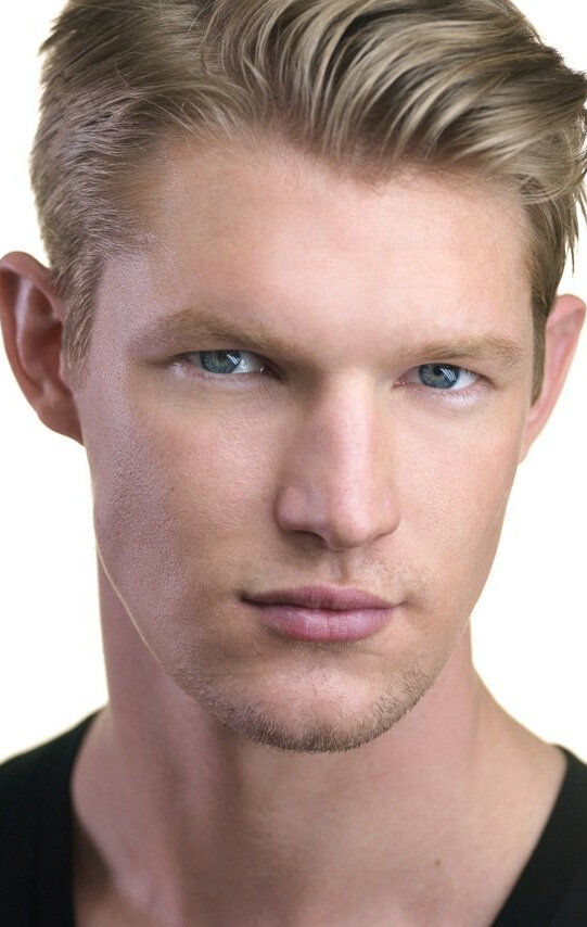 фото Нильс Лоутон