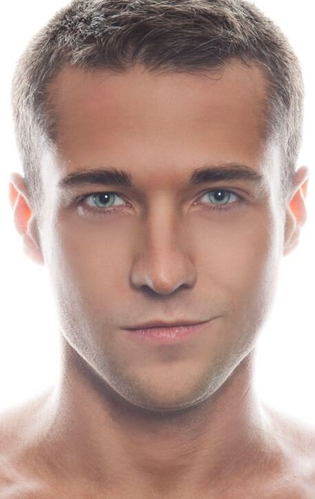 фото Колби Мелвин