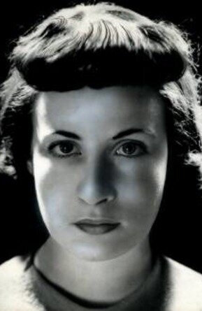 фото Пола Деэлли