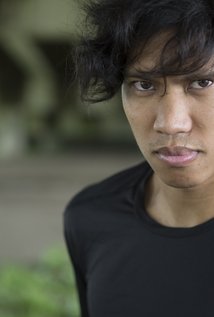 фото Крис Балуалуа