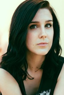 фото Arryn Zech