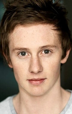 фото Ли Корми