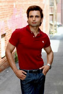 фото Aric Diamani