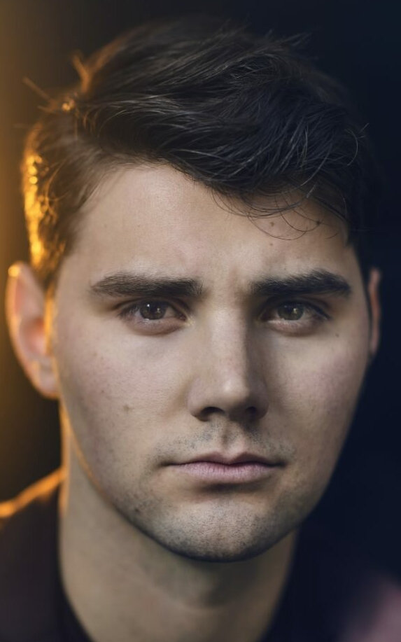 фото ДжиТи Нил