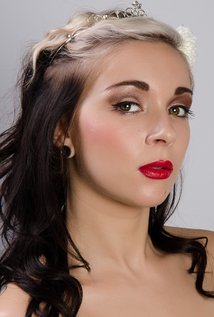 фото Tuesday Sakura