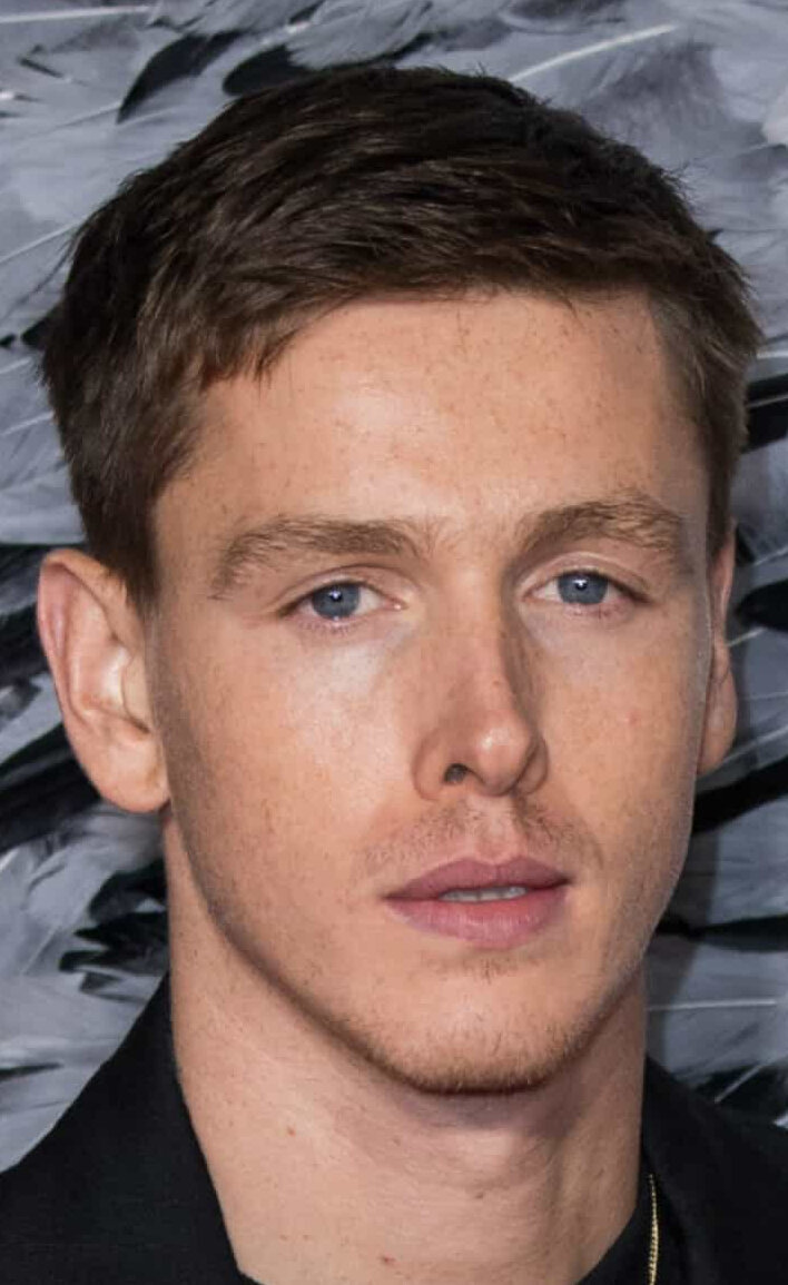 фото Харрис Дикинсон