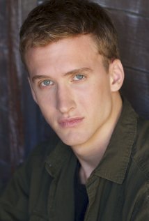 фото Нил Типтон