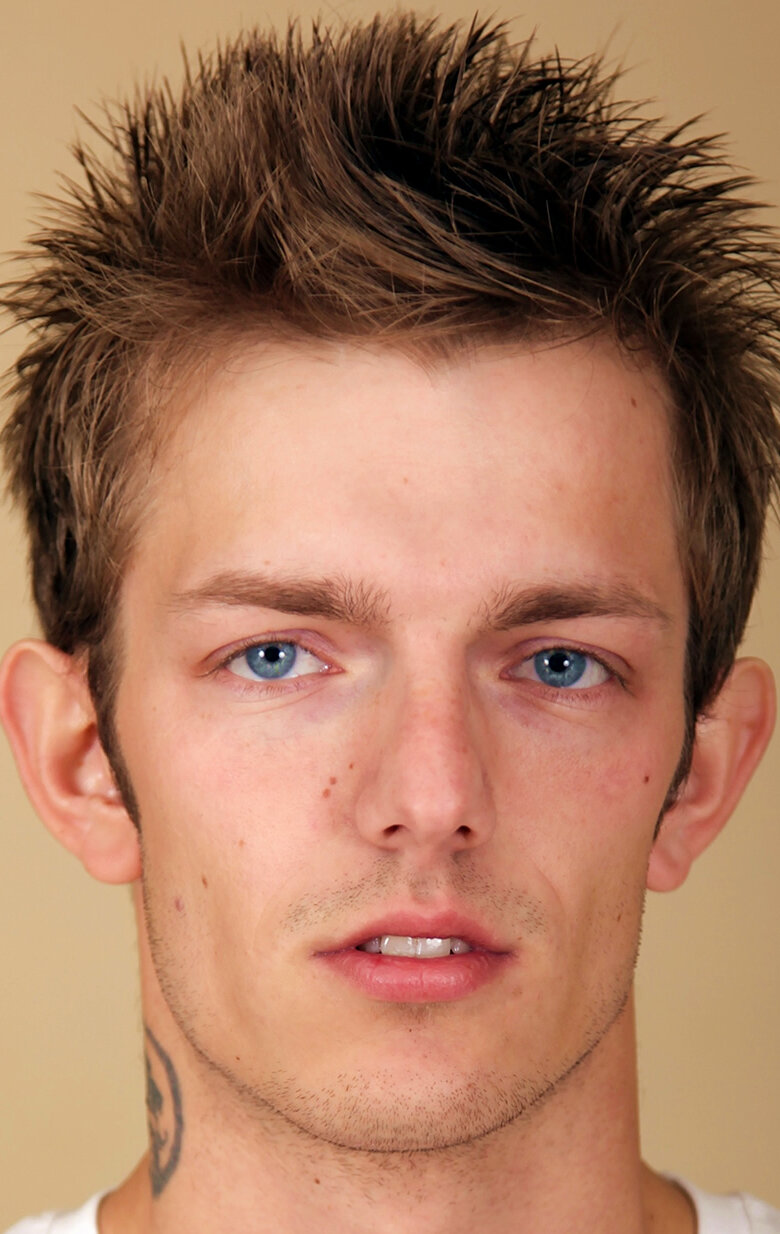 фото Крис Янг