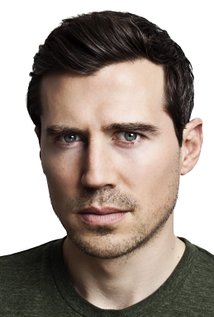 фото Джош Бердетт