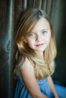 фото Лола Уэйн Вилла