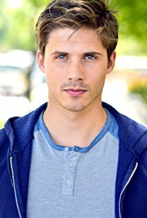 фото Лиам Джонсон