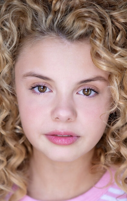 фото Мэллори Джеймс Махони