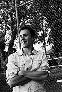 фото Josh Huculiak