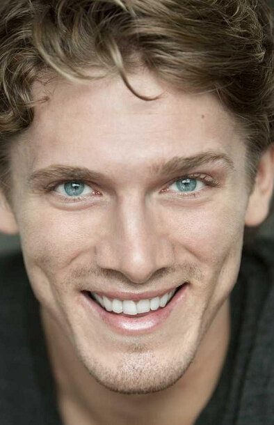 фото Justin Gerhard