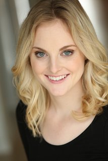 фото Кейтлин Мур