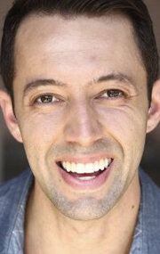 фото Michael John Benzaia