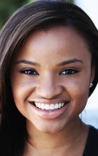 фото Calida Jones