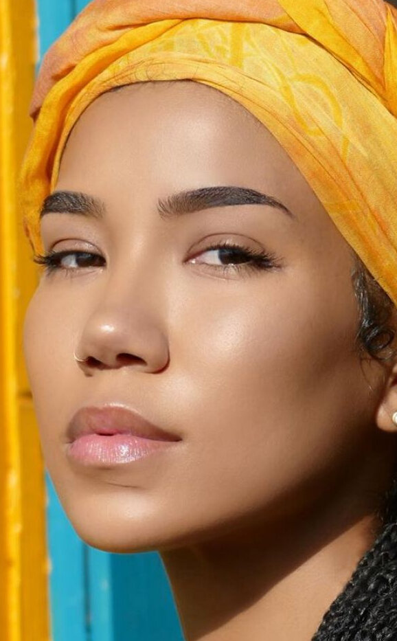 фото Джен Аико