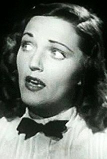 фото Мади Лоуренс