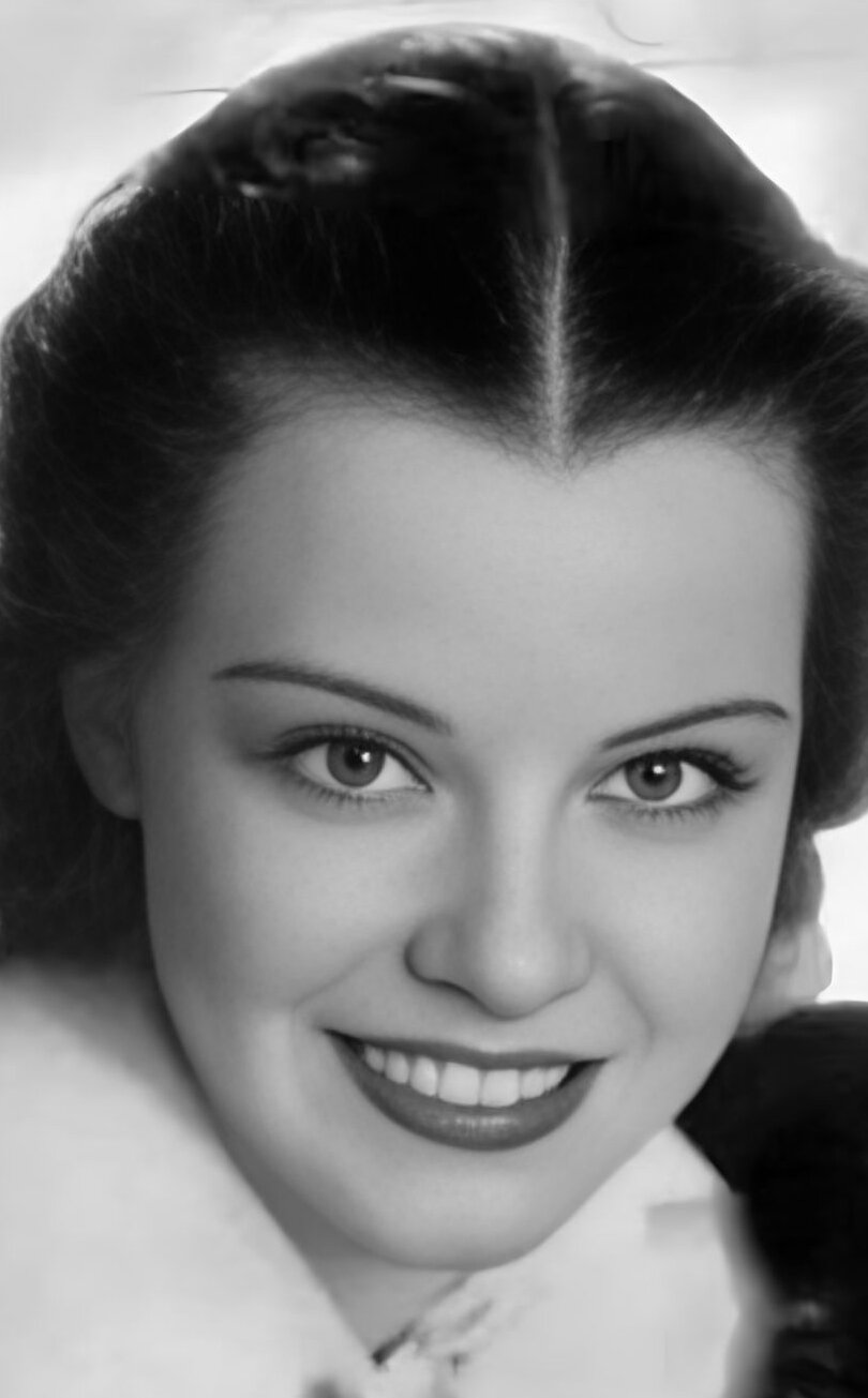 фото Митци Мэйфейр