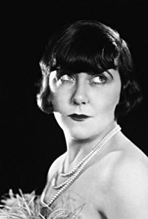 фото Долли Три