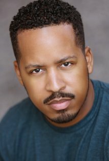 фото Daniel P. Charles