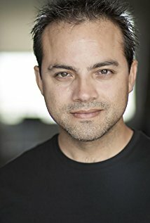 фото Лу Мирес