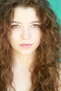 фото Десембер Энсмингер