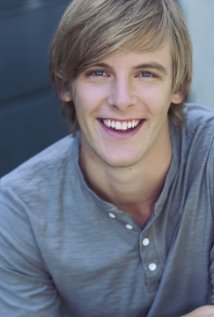 фото Garrett William Henson